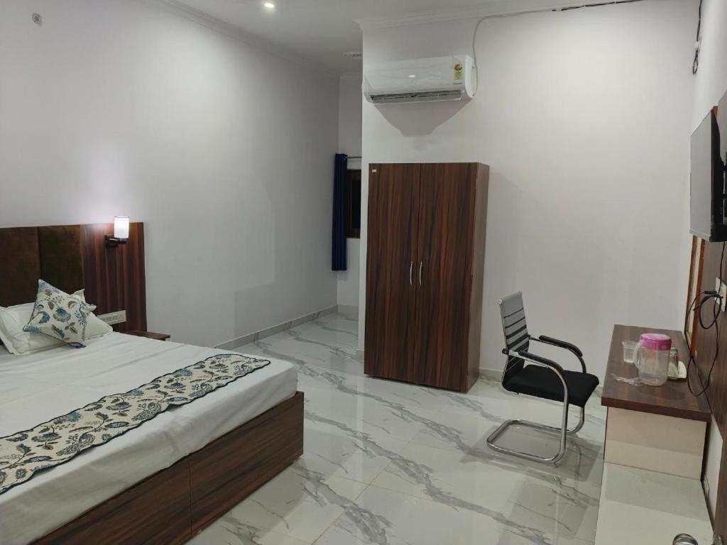 Atithi Inn 克久拉霍 外观 照片