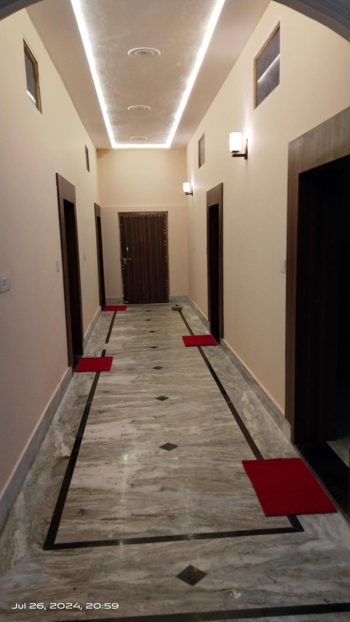 Atithi Inn 克久拉霍 外观 照片